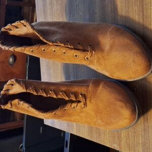 Coconuts by Matisse size 9M women's ankle boots slip on